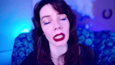 Bella Bondai online show from 10-20-25, 11:16