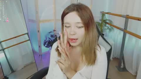 Milana online show from 09-26-25, 07:12