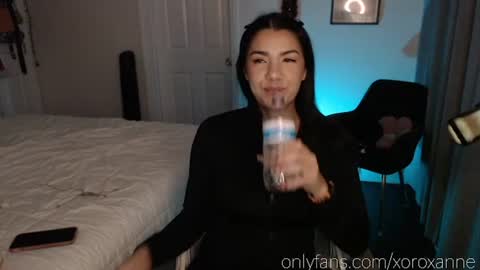 Snapshot of xoroxanne chatting on 11-25-25, 04:12 xoroxanne online show from 11-25-25, 04:12