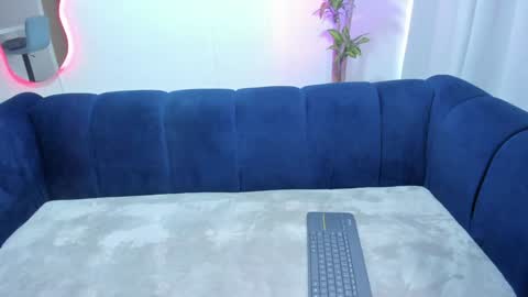 xoxo_angel online show from 12-06-24, 02:06