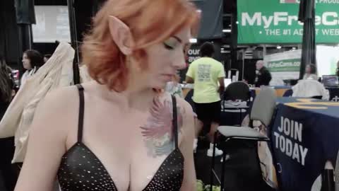 xpbunni online show from 10-24-25, 09:00