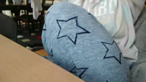 Snapshot of xpeep_show chatting on 12-15-25, 11:09 Heavenly Star online show from 12-15-25, 11:09