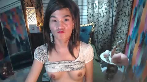 Snapshot of xqueenyasiandomcumx chatting on 01-31-25, 06:02 address me as QUEEN  NINA  A Little Bit  of ANGELIC FACE with a Wild Demonic Side online show from 01-31-25, 06:02
