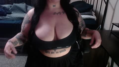 xorileyschembri online show from 01-13-25, 01:23