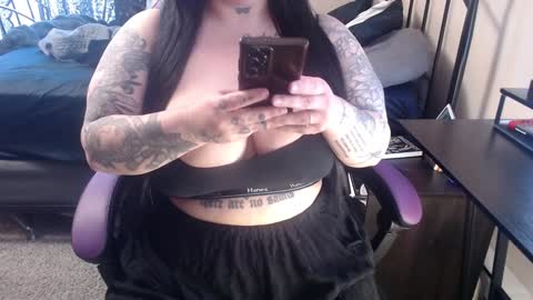 xorileyschembri online show from 01-26-25, 08:02