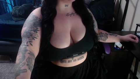 xorileyschembri online show from 02-08-25, 01:22