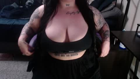 xorileyschembri online show from 02-15-25, 02:04