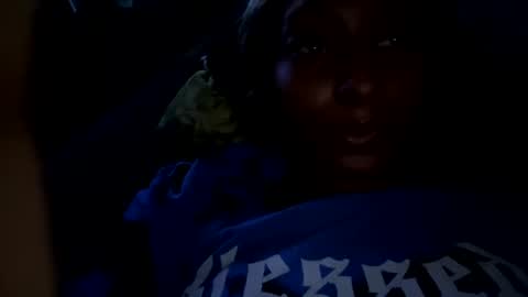 xsneakycouple online show from 12-19-24, 05:29