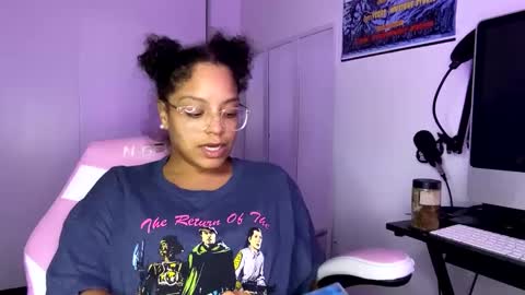 xStarGazingx online show from 09-18-25, 10:45