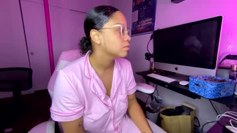 xStarGazingx online show from 10-05-25, 08:12