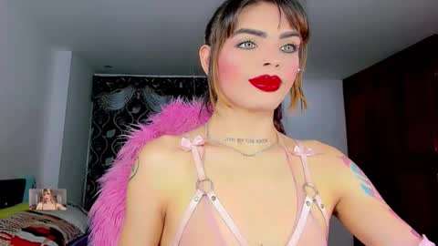 Femboy Exotic online show from 10-18-25, 07:42