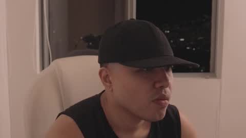 xtiann_ online show from 01-18-26, 02:48