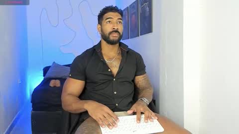 Stipp3r online show from 10-15-25, 01:55