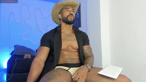 Stipp3r online show from 10-21-25, 01:12