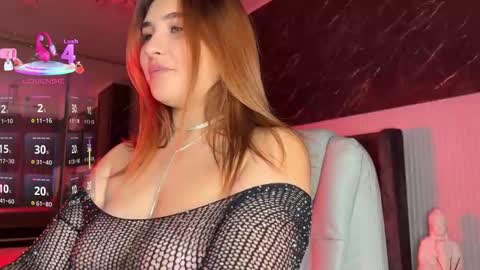 Snapshot of xtrahotx chatting on 09-23-25, 01:08 Milana online show from 09-23-25, 01:08