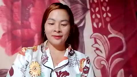 Snapshot of xuxulove00 chatting on 09-30-25, 12:37 xuxulove00 online show from 09-30-25, 12:37