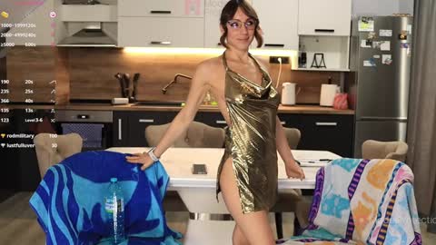 FrancyStepmom and YStepson    INTERESTED IN A GIRL-GIRL COLLABORATION  TEXT ME HERE  or INSTAGRAM online show from 11-29-25, 01:03