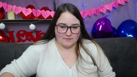 Snapshot of xx_daniella_xx chatting on 02-14-25, 08:26 xx daniella xx online show from 02-14-25, 08:26