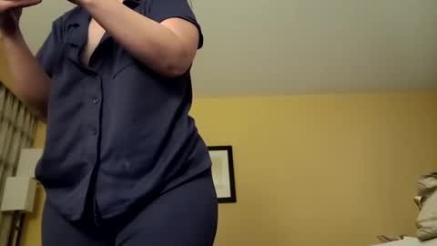 Snapshot of xx_flowprincess_xx chatting on 09-26-25, 11:25 xx_flowprincess_xx online show from 09-26-25, 11:25