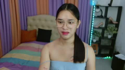 CHLOES ROOM online show from 11-26-25, 12:55