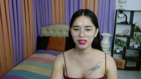 CHLOES ROOM online show from 12-16-25, 05:45