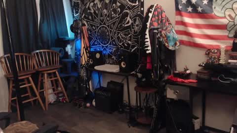 Snapshot of xxlilithmoonxx chatting on 10-31-25, 02:34 Lilith online show from 10-31-25, 02:34