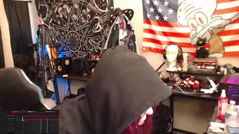 Snapshot of xxlilithmoonxx chatting on 12-14-25, 03:45 Lilith online show from 12-14-25, 03:45