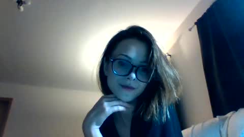 Snapshot of xxlily_monroexx chatting on 09-18-25, 05:31 xxlily_monroexx online show from 09-18-25, 05:31