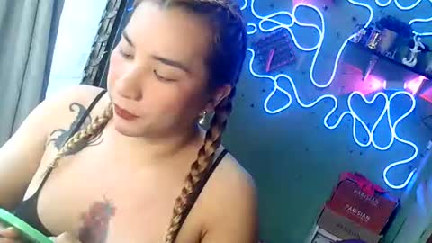 Snapshot of xxsassyfox chatting on 01-09-26, 09:01 xxsassyfox online show from 01-09-26, 09:01