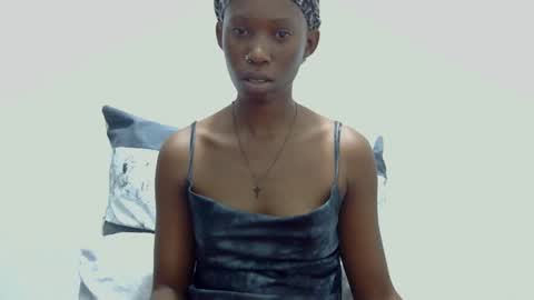 xxsexytalia28 online show from 03-04-25, 04:52