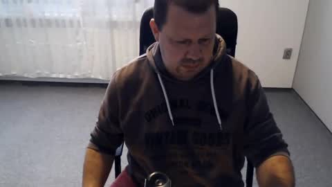 Eddi online show from 12-02-24, 10:39