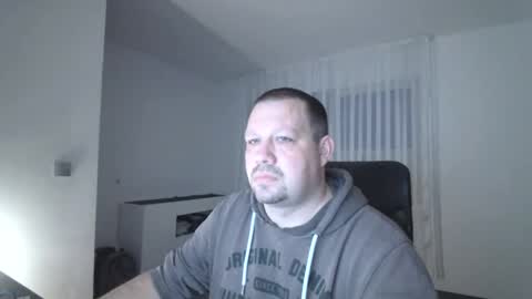 Eddi online show from 12-30-24, 07:04