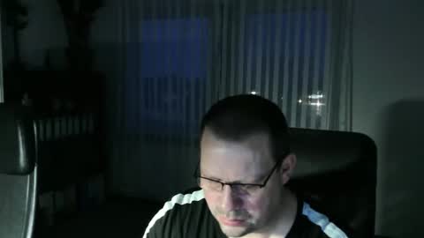 Eddi online show from 12-15-25, 06:50