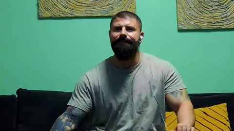 Xtream Leonard online show from 12-19-25, 05:03