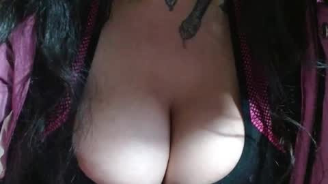 Snapshot of xxx_morena chatting on 01-06-25, 02:14   LILI  online show from 01-06-25, 02:14