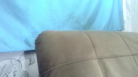 Snapshot of xxx_morena chatting on 10-17-25, 01:20   LILI  online show from 10-17-25, 01:20