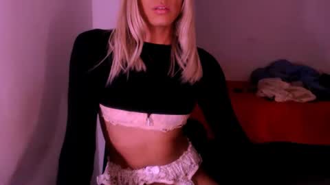 Chiara online show from 11-11-25, 07:19