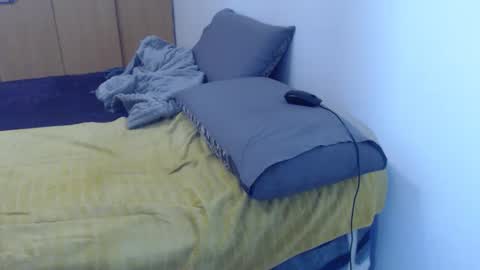 Ayanda online show from 10-02-25, 01:51