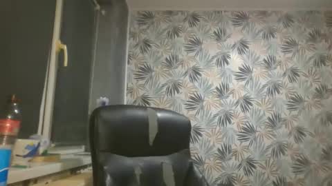 xxxdonpuiuuxxx online show from 03-03-25, 04:14