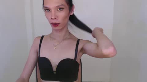 Snapshot of xxxfuckgirlyumsxxx chatting on 01-23-25, 09:07 Your Princess Yums online show from 01-23-25, 09:07