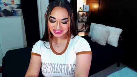 OLIVIA online show from 12-12-24, 06:10