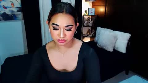 OLIVIA online show from 12-12-24, 09:37