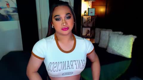 OLIVIA online show from 12-20-24, 02:38