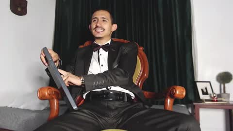 Kev online show from 12-24-24, 07:55