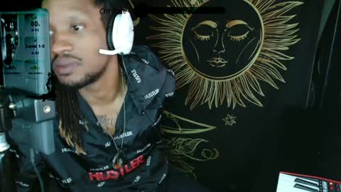 xxxjrstrokesxxx online show from 02-02-25, 09:30