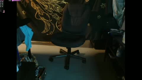 xxxjrstrokesxxx online show from 03-03-25, 01:31