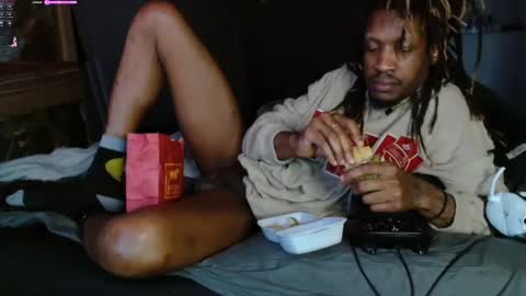 xxxjrstrokesxxx online show from 03-10-25, 04:17