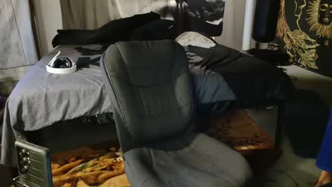 xxxjrstrokesxxx online show from 09-23-25, 07:44