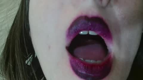 Lola online show from 01-05-25, 05:30