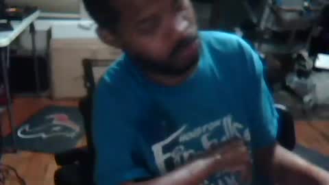 Snapshot of xxxonwheelz chatting on 06-10-26, 01:39 xxxonwheelz online show from 06-10-26, 01:39